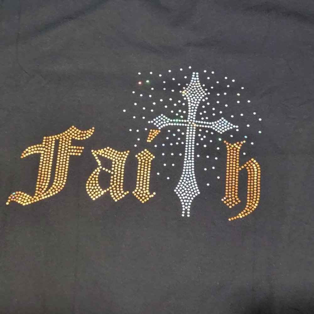 NWT Womans V Neck Faith Spangle T Shirt
